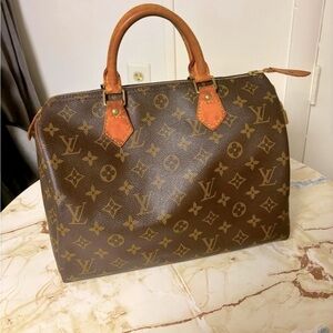 Authentic Vintage 1995 “SPEEDY 30!” Larger Model code: (SP0935)